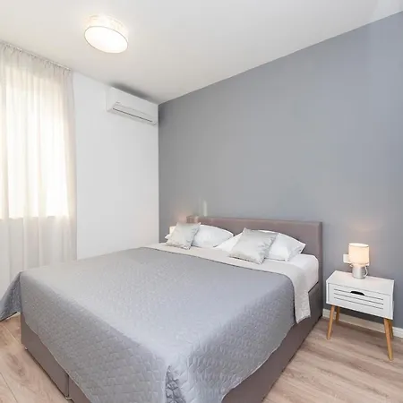 Eni 2 Appartement *