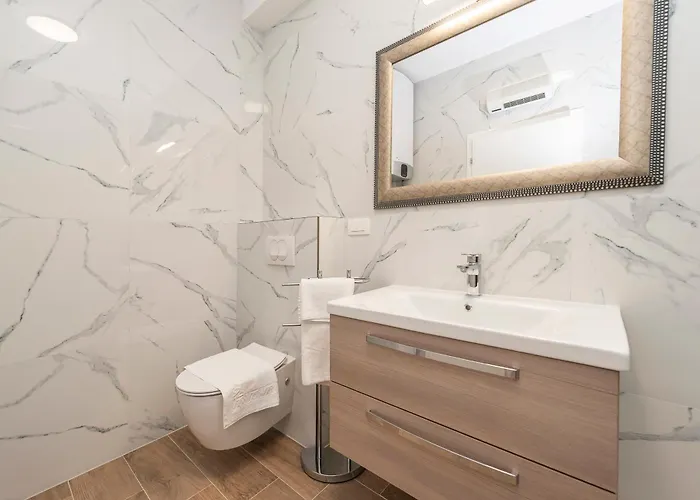 Апартаменты Eni 2 Мандре