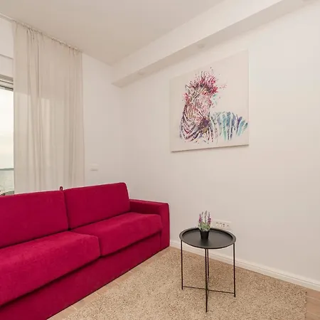Appartement Eni 2 *