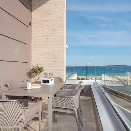Apartman Eni 2