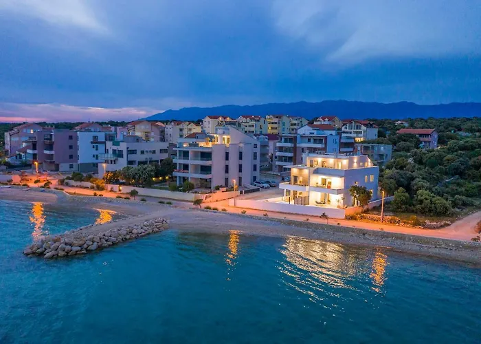 Apartment Eni 2 *